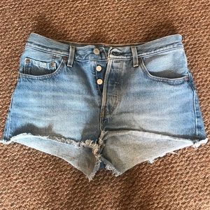 Levi’s Light Wash Denim Shorts